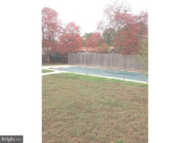 405 Cherokee Dr, Browns Mills, NJ 08015 - photo 5