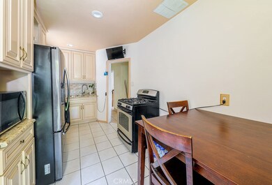 2012 E Knopf St, Compton, CA 90222 - photo 2