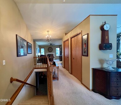 319 22nd Ave NE, Jamestown, ND 58401 - photo 5