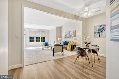 6982 Walnut Hill Dr, Gainesville, VA 20155 - photo 4