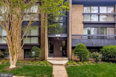 11564 Rolling Green Ct unit 101, Reston, VA 20191 - photo 4