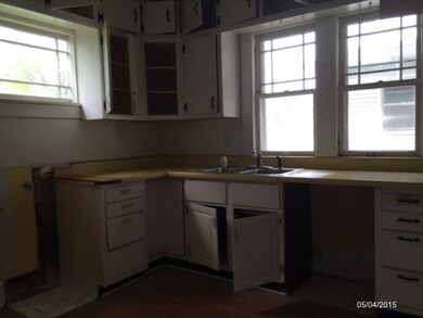 1711 Frances Ave, Elkhart, IN 46516 - photo 4