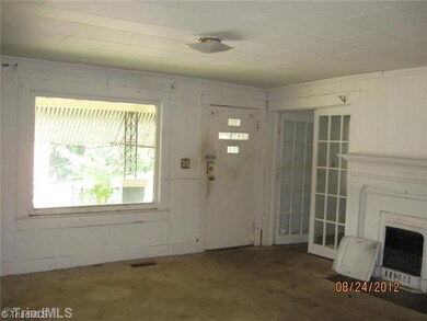 205 Holderby St, Reidsville, NC 27320 - photo 5