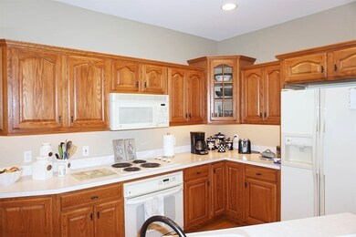 135 High Pine Cir, Wilbraham, MA 01095 - photo 7