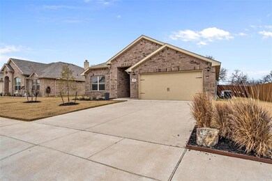 1436 Glade Meadows Dr, Joshua, TX 76058 - photo 3