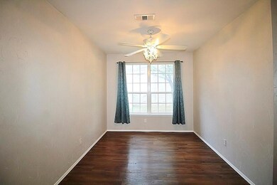 2709 Weslayan Dr, Denton, TX 76210 - photo 6