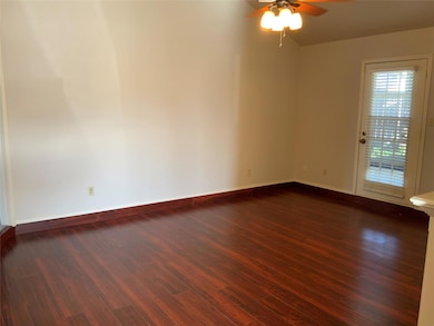 242 Mountainview Dr, Hurst, TX 76054 - photo 4