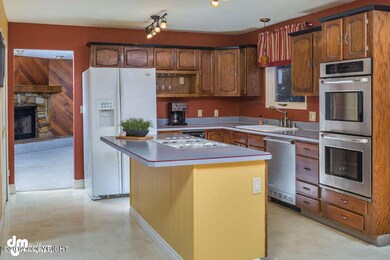 Spacious kitchen with great island!