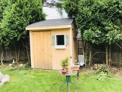 315 W Ann St, Milford, PA 18337 - photo 7