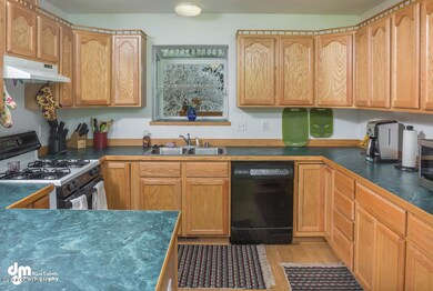 Kitchen_DMD_5608-SMALL