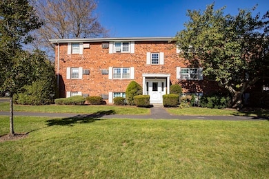 89 Pleasant St unit D5, Medfield, MA 02052 - photo 2