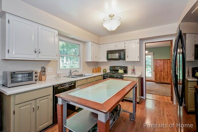 1122 Lexington Ln, Batavia, IL 60510 - photo 5