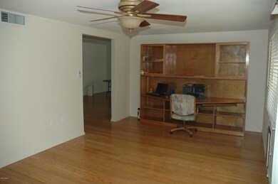 9945 W Tarrytown Ave, Sun City, AZ 85351 - photo 7