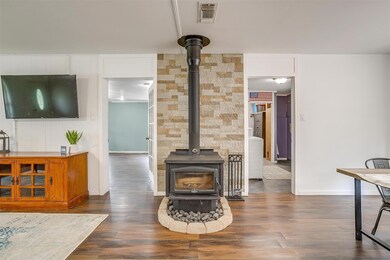 445 Parker St, Azle, TX 76020 - photo 6