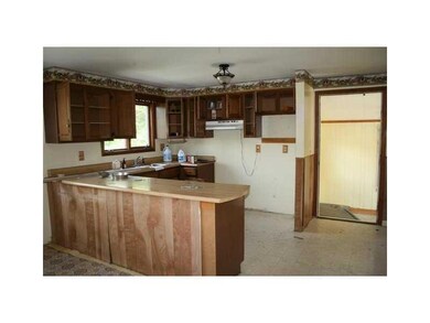 626 Garland Rd, Dexter, ME 04930 - photo 4