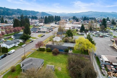 215 Corrin Ave SW, Orting, WA 98360 - photo 3