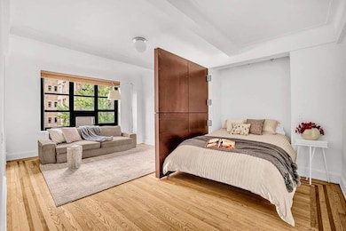 Gramercy House unit 8B, New York, NY 10010 - photo 4