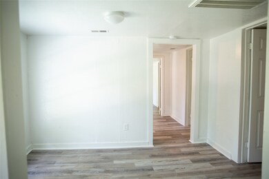 2516 Glen Ave, Houston, TX 77088 - photo 3