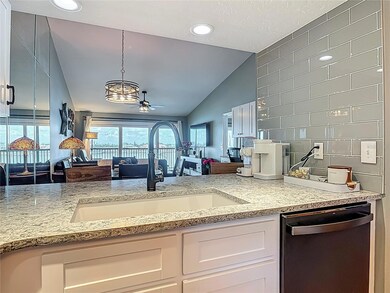 442 Bouchelle Dr unit 304, New Smyrna Beach, FL 32169 - photo 6