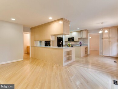 3992 Briarbush Way, Fairfax, VA 22031 - photo 5