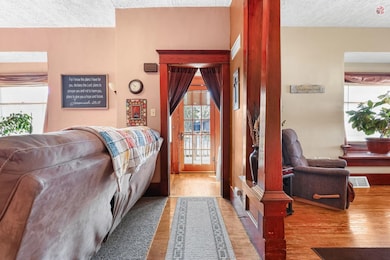 747 E 2nd St, Hastings, NE 68901 - photo 6