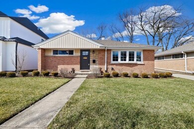 464 N Emery Ln, Elmhurst, IL 60126 - photo 2