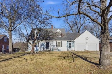 1230 W 31st St, Independence, MO 64055 - photo 2