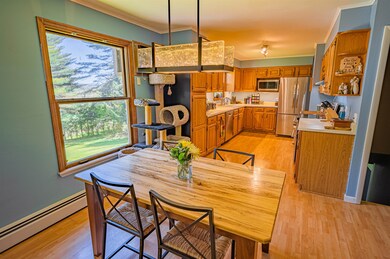 35 Robinhood Cir, Montpelier, VT 05602 - photo 6