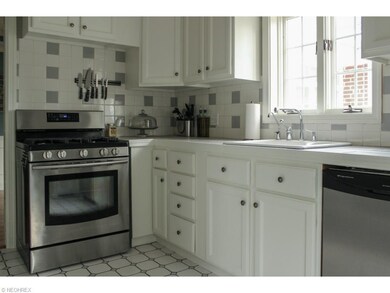 Ranch house for sale in Fairlawn OH. 2468 Ridgewoo