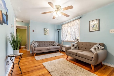 29 Miller St, Everett, MA 02149 - photo 6