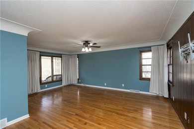 UL Living area photo 2