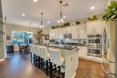 Gourmet kitchen