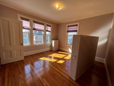 21 Kent Square unit 2, Brookline, MA 02446 - photo 6
