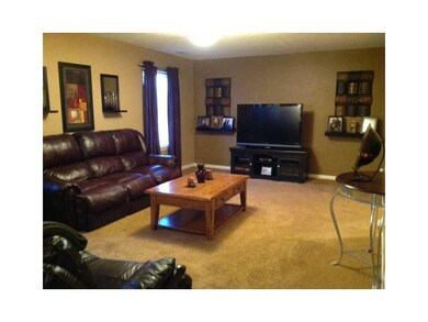 12893 Longleaf Ln, Fishers, IN 46038 - photo 3