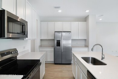 6007 Oracle Ct-5