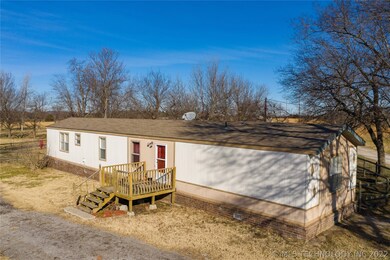 Manufacturer home looking south west