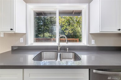 18321 Lofty Ct SE, Yelm, WA 98597 - photo 7