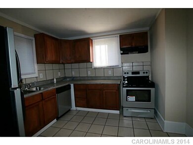 231 Maple St, Statesville, NC 28677 - photo 7