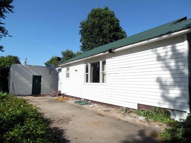 Driveway to Shop