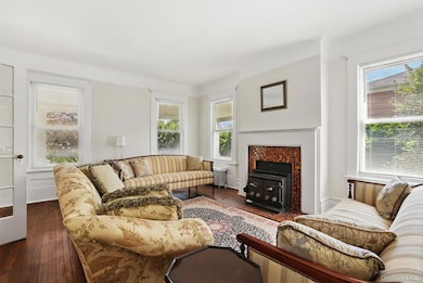 134 Old Mamaroneck Rd, White Plains, NY 10605 - photo 3