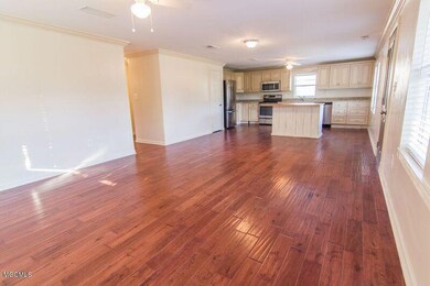 1502 Champlin St, Gulfport, MS 39507 - photo 4