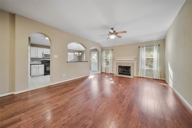 32414 Summer Park Ln, Conroe, TX 77385 - photo 6