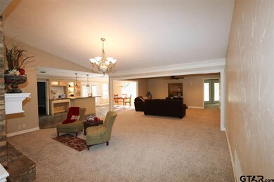 820 820 Barclay Dr, Tyler, TX 75703 - photo 4