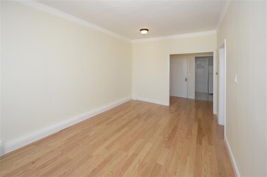 258 Clendenny Ave unit 6, Jersey City, NJ 07304 - photo 4