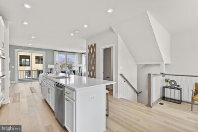 17984 Woods Overlook Dr, Dumfries, VA 22026 - photo 4