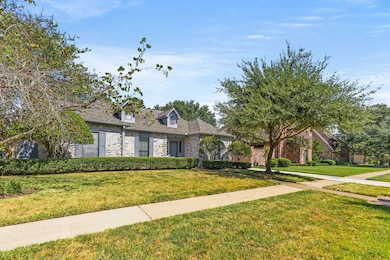 7619 Club Lake Dr, Houston, TX 77095 - photo 4