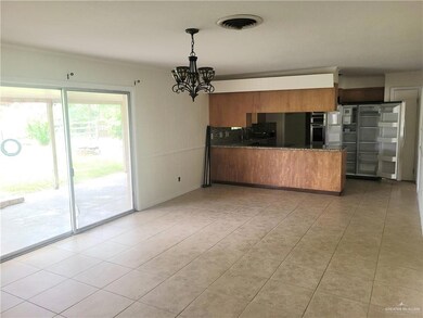 1003 W 9th St, Weslaco, TX 78596 - photo 5