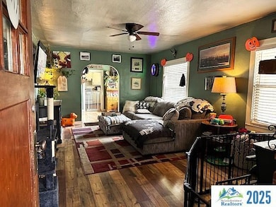 130 S Spring St, Susanville, CA 96130 - photo 3