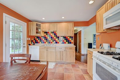 14-web-or-mls-W 9th Ave-014