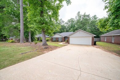6842 Flatstone Ct, Columbus, GA 31909 - photo 2
